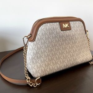 Michael Kors Crossbody Purse